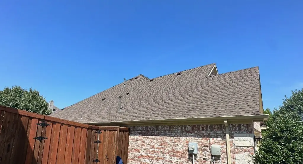 Completed roof replacement project in Lakeside